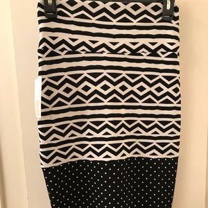 XS LuLaRoe Cassie